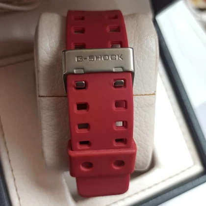 ساعت مچی اسپرت طرح جیشاک 110 رنگ زرشکی