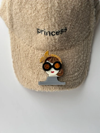 سنجاق سینه فانتزی