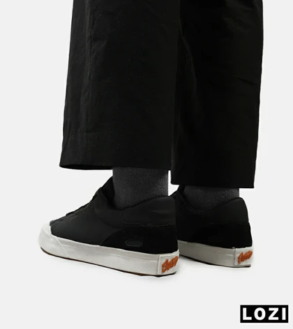 کفش اسنیکرزمردانه مشکی سفید PULL& BEAR
