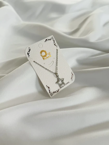 گردنبند ستاره نگین‌دار