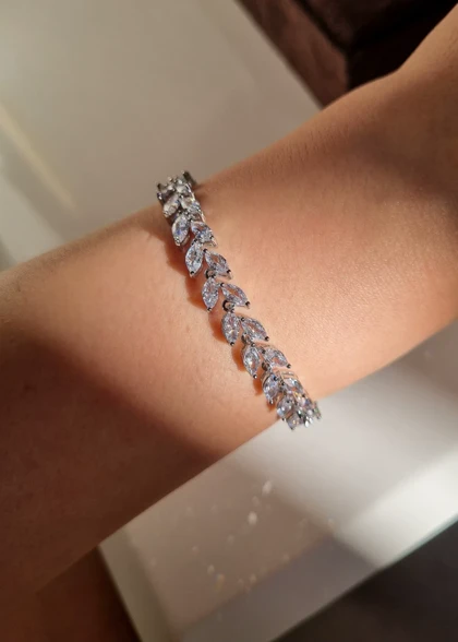 دستبند جواهری آنا D19