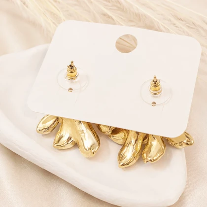 گوشواره اسکارلت