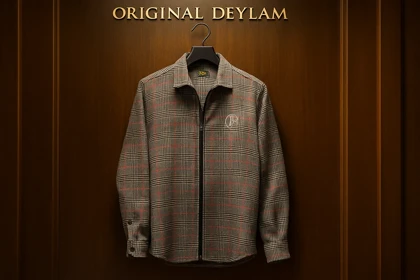 پیراهن پشمی چهارخانه طوسی قرمز زیپ‌دار پرمیوم مردانه – ORIGINAL DEYLAM»