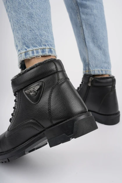 بوت و نیم بوت مردانه muggo