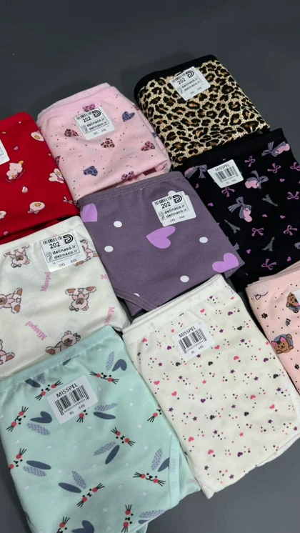 شرت misspel طرحدار