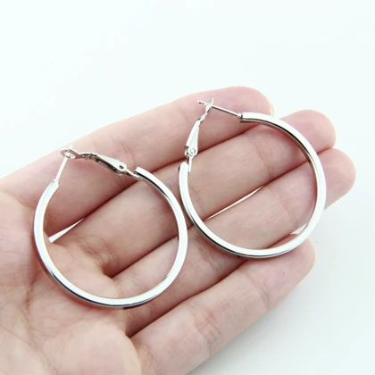 گوشواره زنانه مدل حلقه‌ای 2 میل