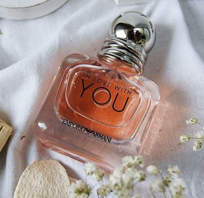 عطر جورجیو آرمانی این لاو ویت یو Emporio Armani In Love With You