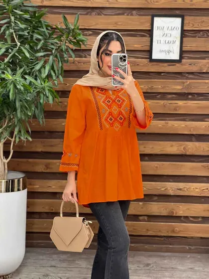مانتو جلو بسته گلدوزی رنگی