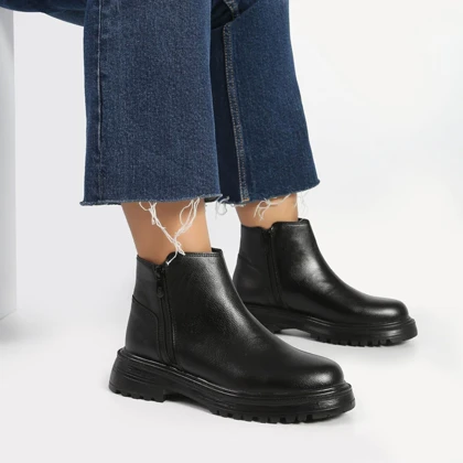 بوت و نیم بوت زنانه و دخترانه مدل بغل زیپ رنگ مشکی کد M772