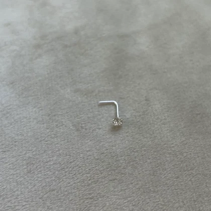 پیرسینگ بینی نقره تک نگین پین 3mm / L