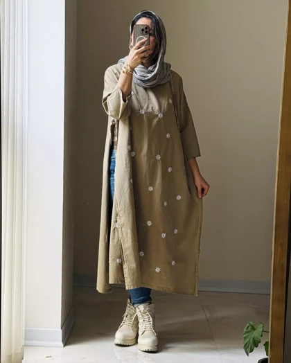 پانچ بلند نیلوفر