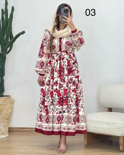 پیراهن طرح‌دار نیایش