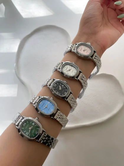 ساعت نایدو بیضی