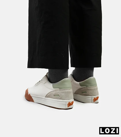 کفش اسنیکرزمردانه سفید آجری PULL& BEAR