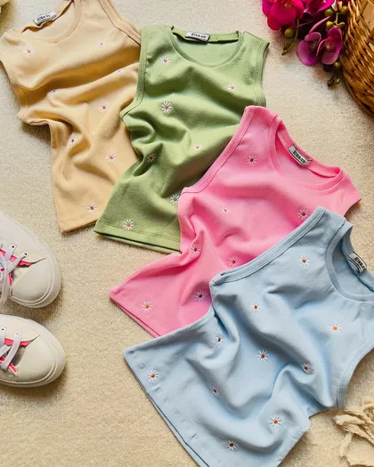 تاپ گلدوزی بابونه