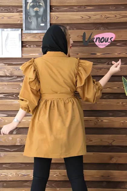 مانتو عروسکی سرشانه چین‌دار