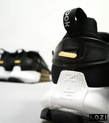 کفش کتانی مشکی سفید ریباک Reebok Zig Kinetica 2.5 Edge