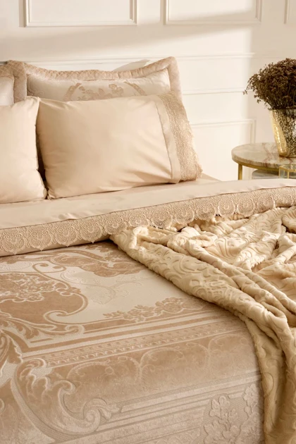 سرویس روتختی دو نفره Karaca Home مدل Valeria Queen پنبه - طلایی