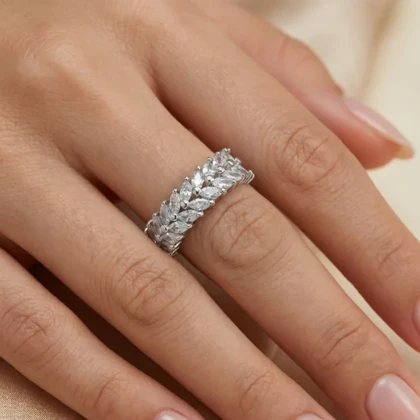 انگشتر زنانه مدل مارکویزا لوکس با نگین‌های درخشان