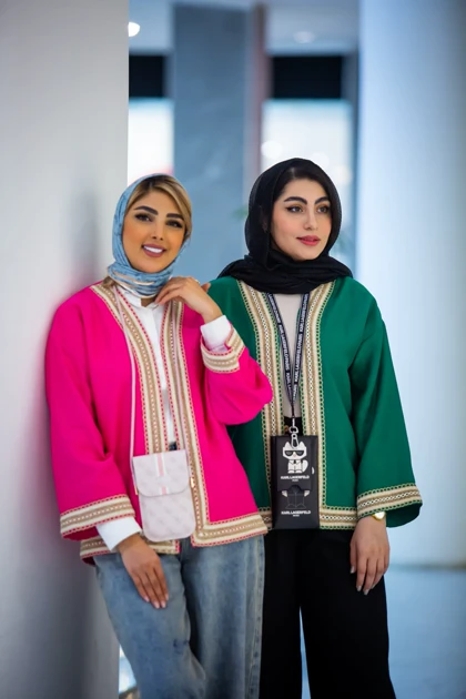 مانتو کرسپو کتی خرجکار کنفی