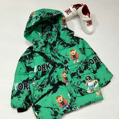 کاپشن بچه گانه خارجی طرح خرس سبز رنگ