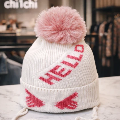 کلاه بافت HEllo