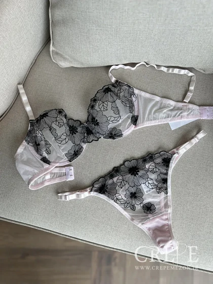 ست توری گل‌دار برتا