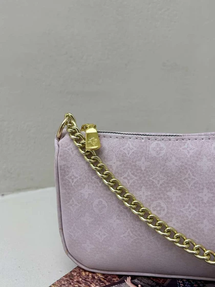 کیف ساده LV