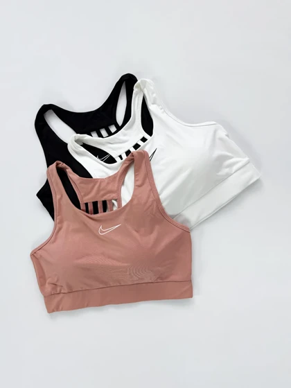 نیم‌تنه کاپ‌دار ورزشی فلامنت پشت قهرمانی بندی نایکی Nike