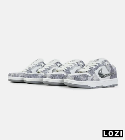 کفش کتانی مردانه و زنانه سفید زغالی NIKE dunk low steam puppet