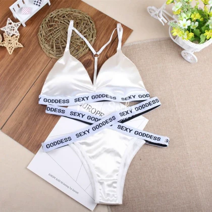 ست شورت و سوتین طرح ارغوان