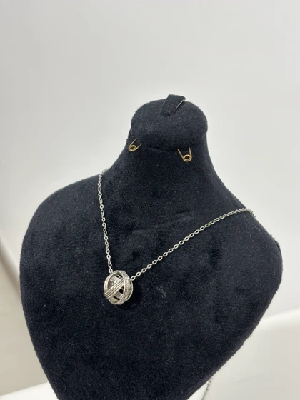 گردنبند نقره زنانه طرح کلاف نخ 995