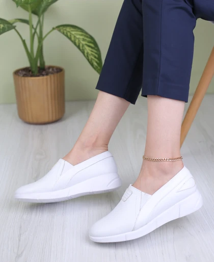 کفش پرسنلی زنانه امگا