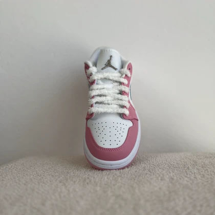 جردن وان صورتی پنجه گربه ای