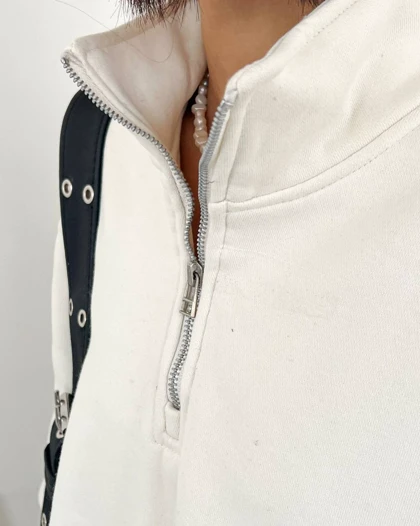 نیم زیپ استخوانی برند Pull&bear 👼🏼