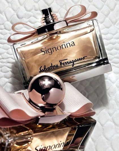 عطر سیگنورینا Signorina