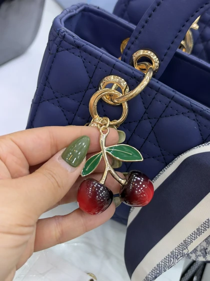 اکسسوری و چارم بگ گیلاس