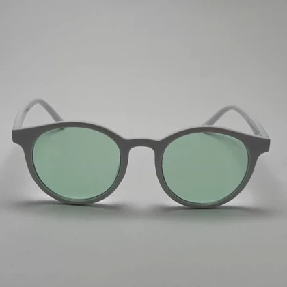 عینک آفتابی و شب گرد جنتل مانستر GENTEL MONSTER سفید عدسی سبز