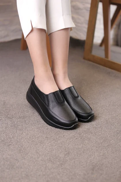 کفش طبی زنانه