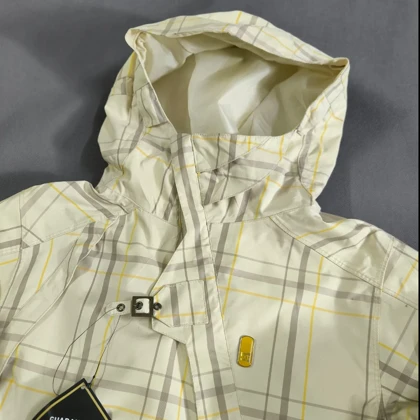 SIZE S-M کاپشن اسکی زنانه و دخترانه گورتکس حرفه ای اورجینال از برند معتبر DC