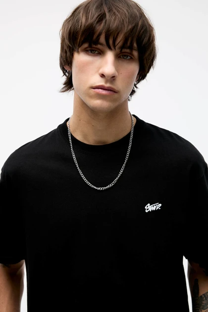 تیشرت مردانه pull-and-bear