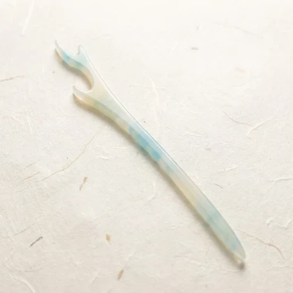 کانزاشی مو زنانه مدل اورورا رزینی با طراحی مینیمال لوکس