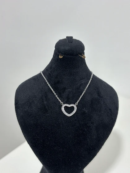 گردنبند نقره زنانه قلبی نگین‌دار 1001