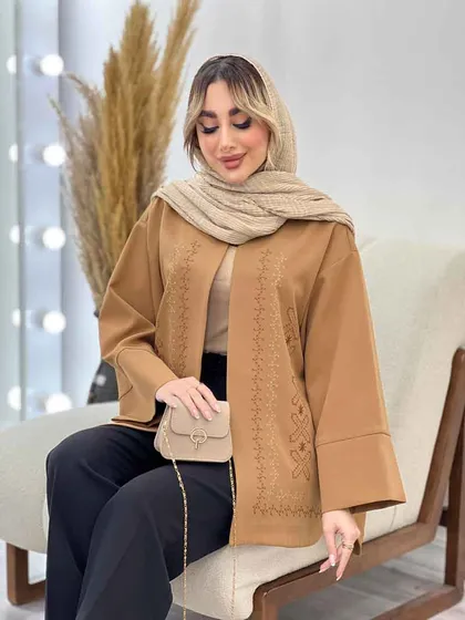 مانتو گلدوزی جلو باز