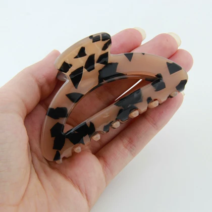 کلیپس دخترانه مدل خال‌خالی