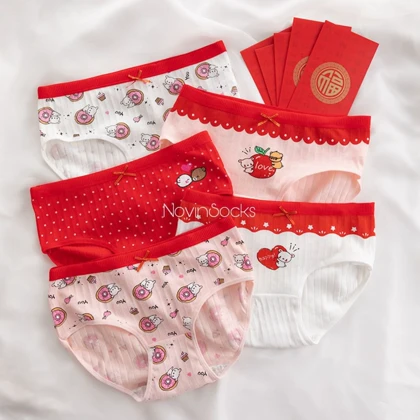 شورت های استوک سایز S ( محصول کاملا سالم است-طرح رندوم ارسال می شود)