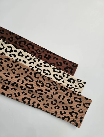 بلوز یقه اسکی پلنگی 49557