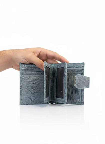 کیف پول دکمه دار