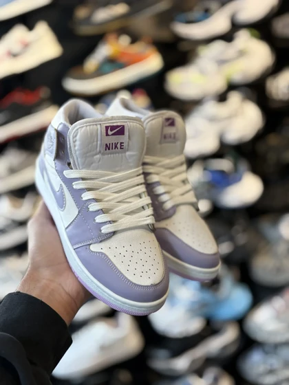 کتانی جردن ساق‌دار یاسی سفید