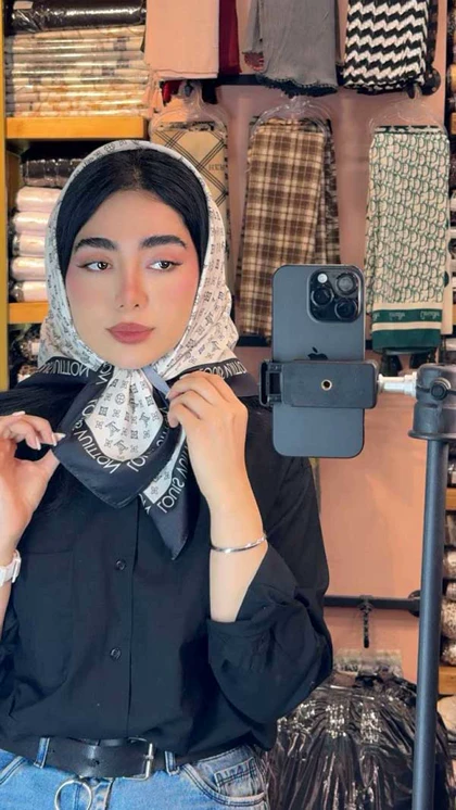 مینی‌اسکارف نخی کالکشن مشکی سفید